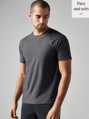 RHONE Reign Short-Sleeve Crew T-Shirt in Heathered Black
